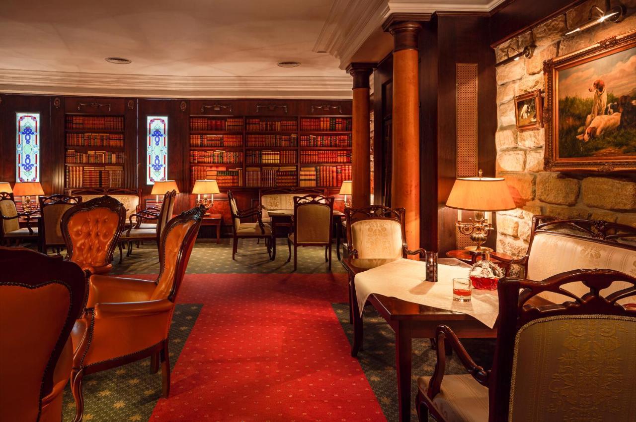 Spa Hotel Imperial Karlovy Vary Luaran gambar Library