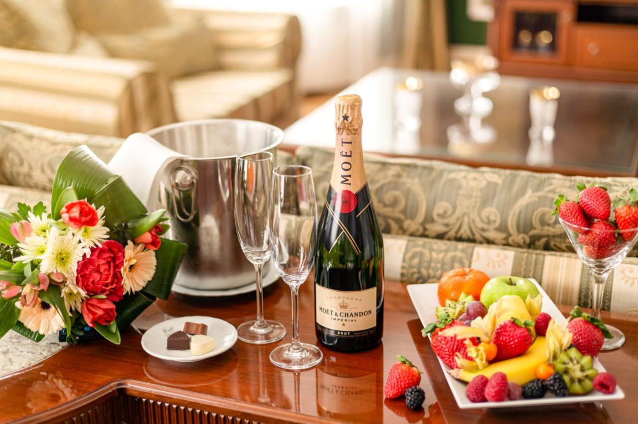 Spa Hotel Imperial Karlovy Vary Luaran gambar Moët & Chandon champagne