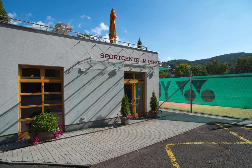 Spa Hotel Imperial Karlovy Vary Luaran gambar Sportcentrum